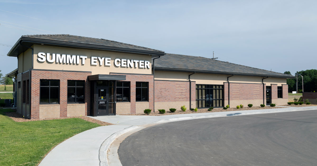 About Summit Eye Center